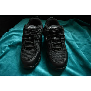 Capezio- Hip Hop Dance Shoes- Women's - Black- Size 6